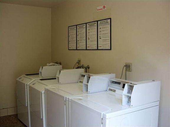 Coin operated Laundry