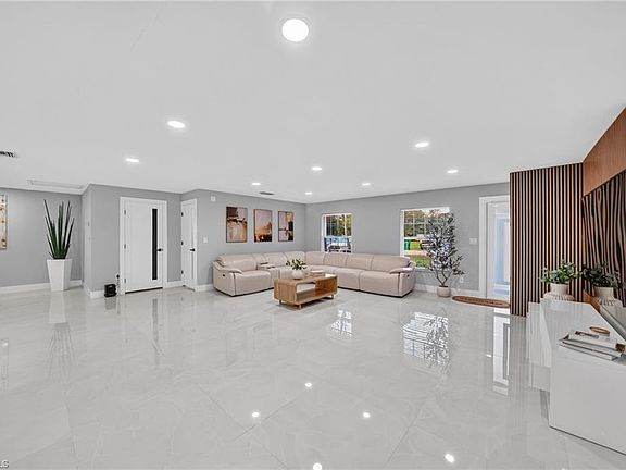 2nd image of 6255 Cedar Tree LN