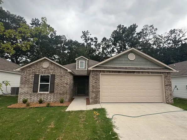 1272 Crotale St, Conway, AR 72034