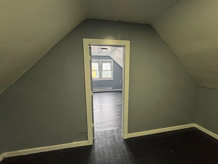 13302 Cranwood DR Garfield Heights, OH. 44105 — Photo 23