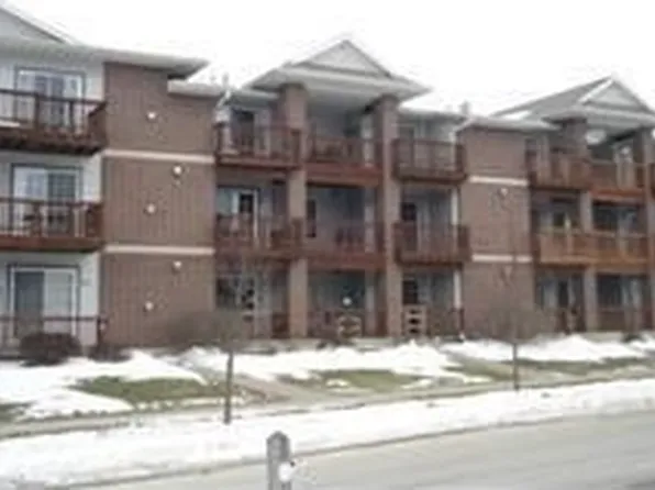 532 W Side Dr, Iowa City, IA 52246