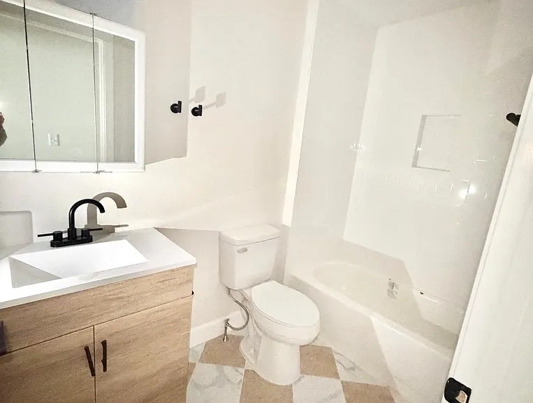 46 Warner St #B3 — Photo 9