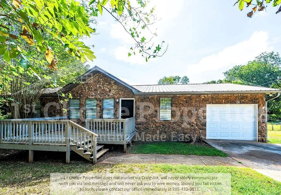 1103 Potter Ave
