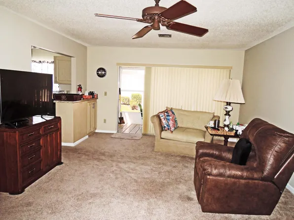 1236 S Lakes End Drive Apt A, Fort Pierce, FL 34982