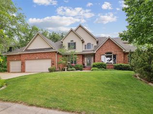 6909 Capitol View Ct, Johnston, IA 50131