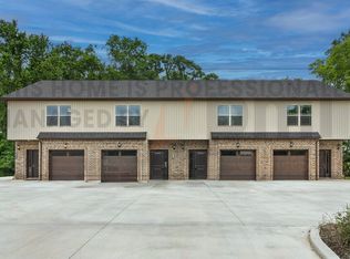402 Shelby St #B, Clarksville, TN 37042