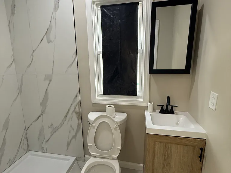 103 Helen St — Photo 7