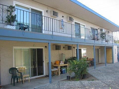 3rd image of 665 Iris Ave APT 8
