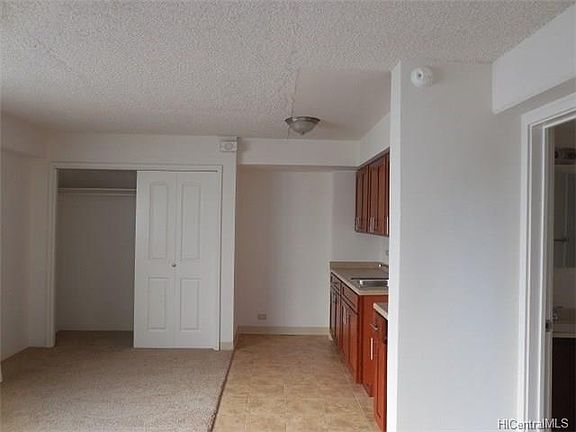 4th image of 426 Namahana St APT 405