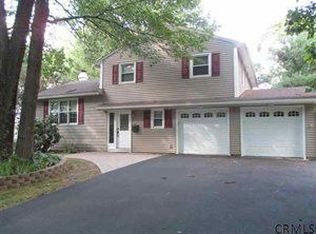 51 Brockley Dr, Delmar, NY 12054