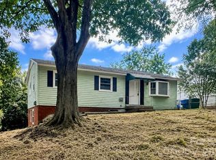 2756 Coronet Way, Charlotte, NC 28208