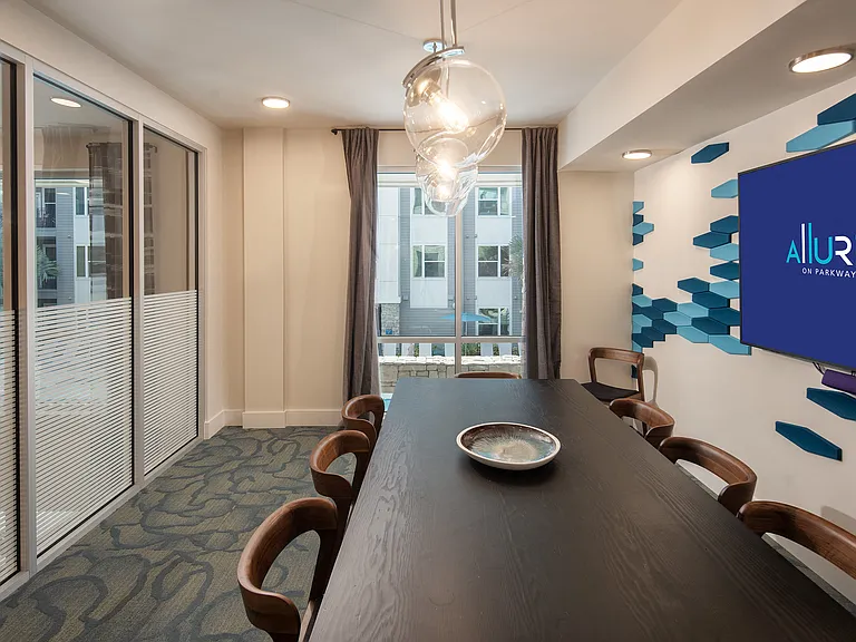 Allure on Parkway — Photo 28