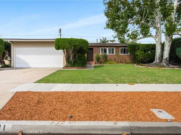 1411 Iroquois Ave, Long Beach, CA 90815