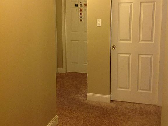 5th image of 2717 Towne Crest Dr
