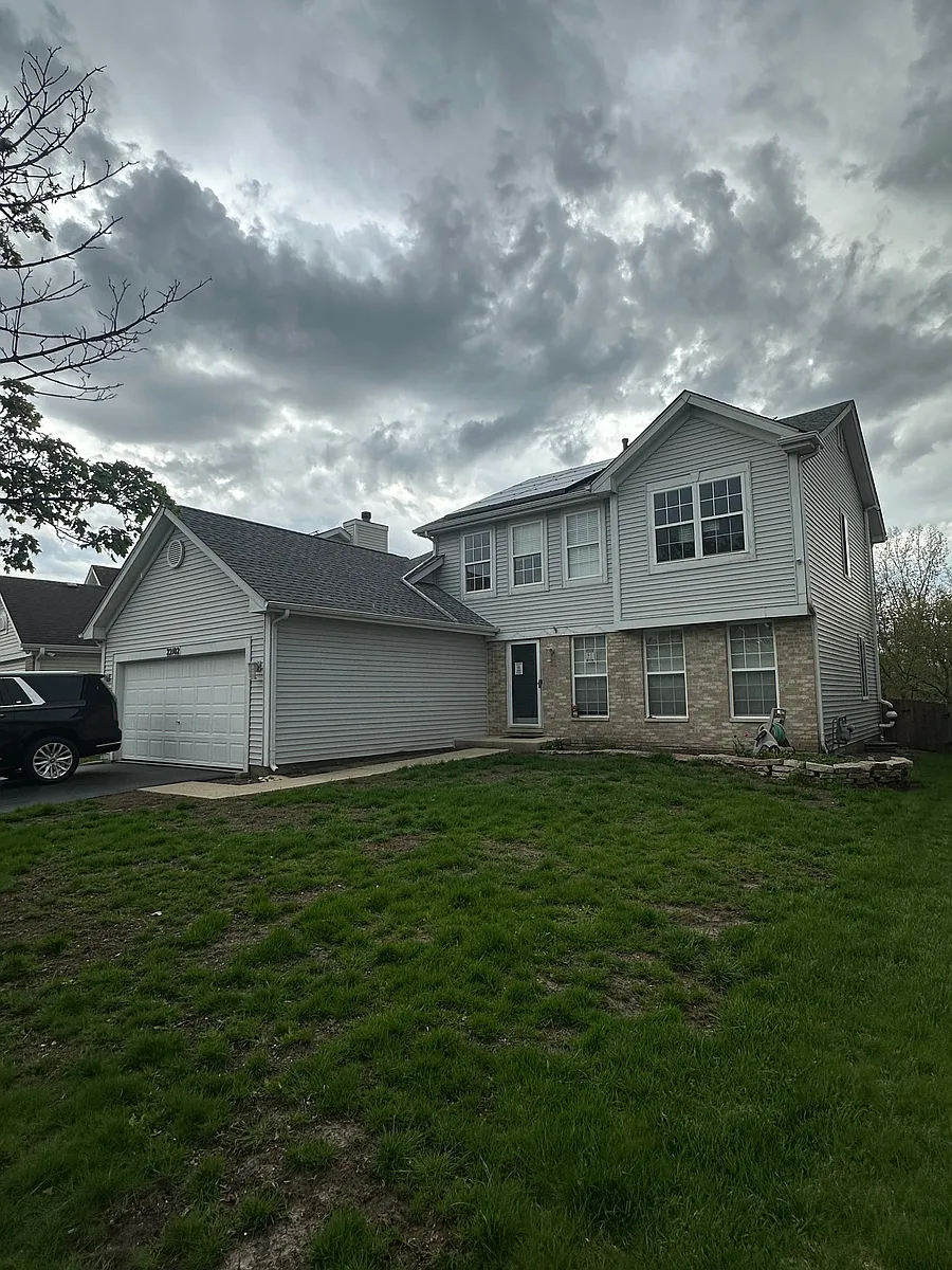 Building Photo - 22102 W Plymouth Cir