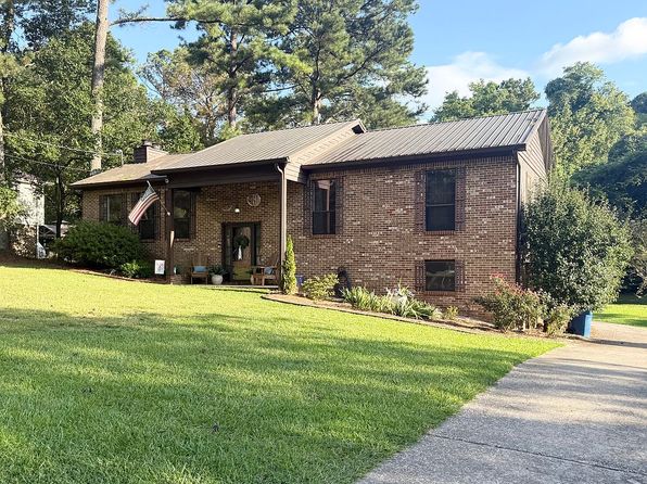 103 Windy Hill Rd