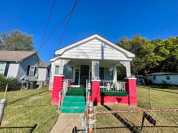 2nd image of 1239 Harrison St