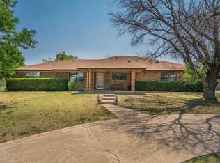 241 Edinburgh Rd, San Angelo, TX 76901