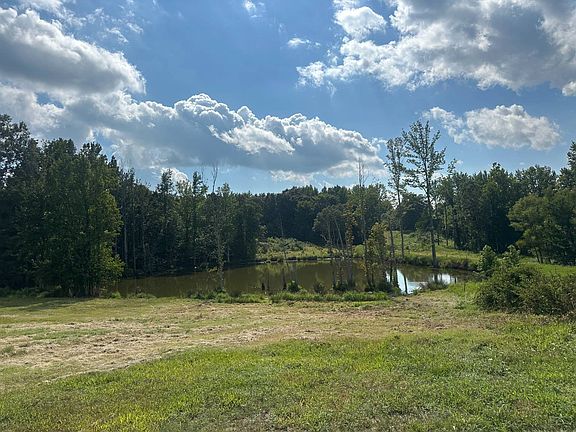 2nd image of 550 Clay County Rd
