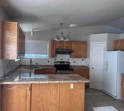 4th image of 3740 S 1950 W