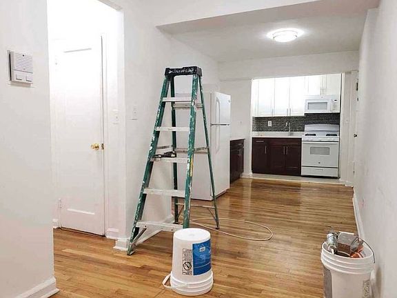 4th image of 20 Woodruff Ave APT 4A