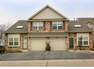 5519 Stonecroft Ln, Allentown, PA 18106