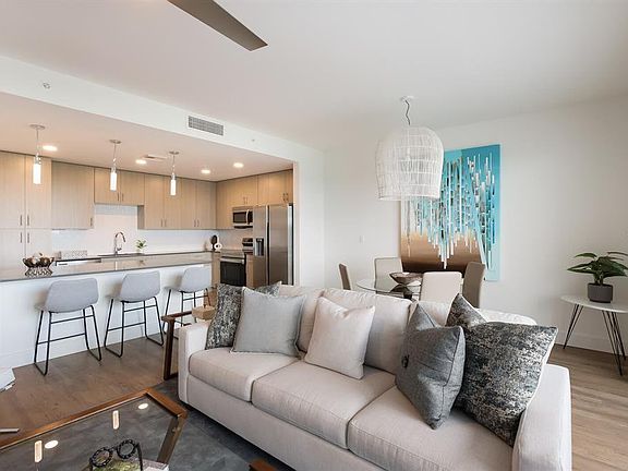 5th image of 1709 N Tamiami Trl #510