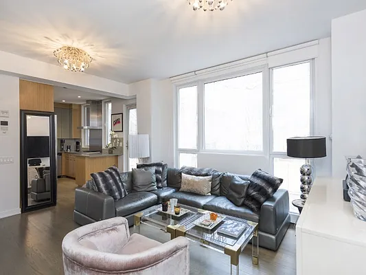 Sold by Sotheby's International Realty | media 19