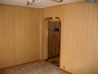 2nd image of 305 18th St