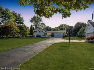 14720 Lincoln Rd, Chesaning, MI 48616