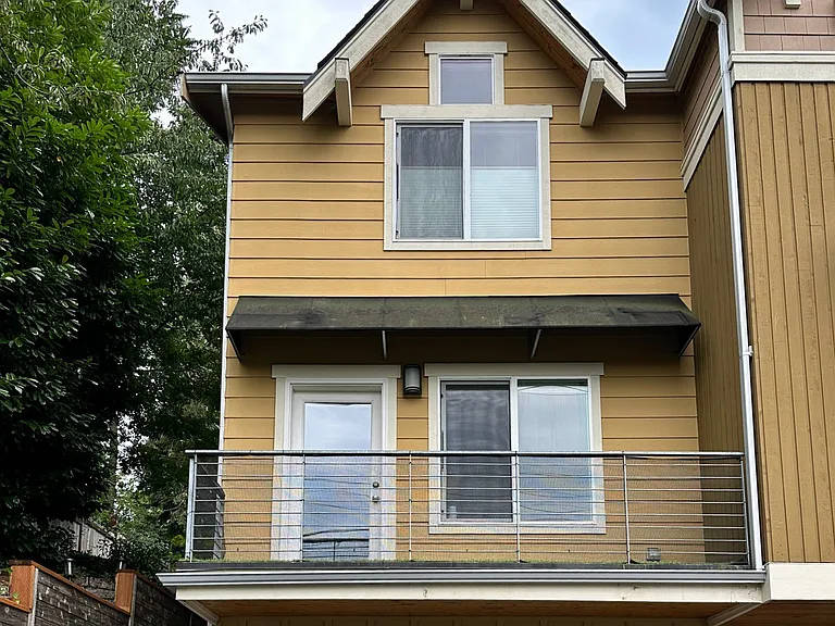 15 W Florentia St — Photo 28