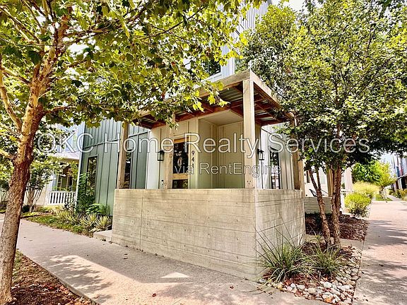 2nd image of 941 Pedalers Ln