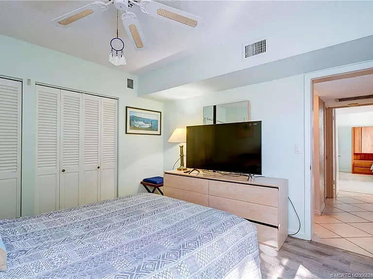 1289 NE Ocean Blvd #2 — Photo 20