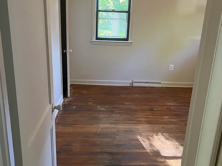 8506 Cunningham Dr — Photo 6