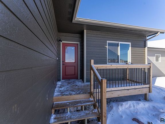 3rd image of 6101 N Seubert Ave