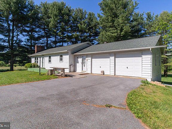 2nd image of 13806 Wolfsville Rd