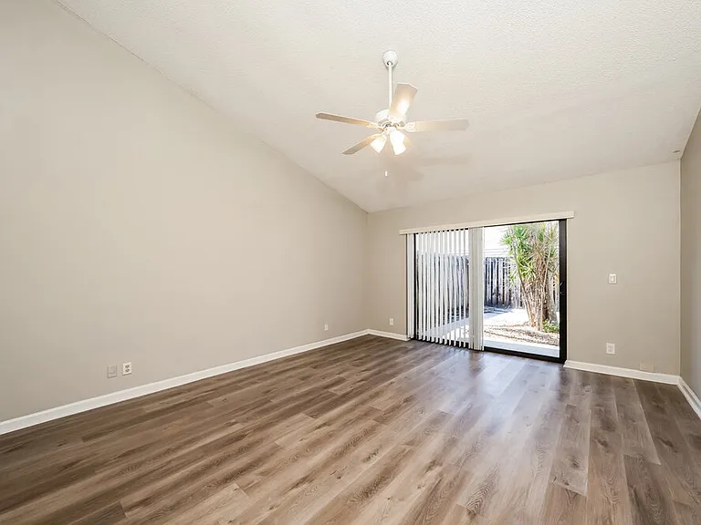 80 Baytree Cir — Photo 9