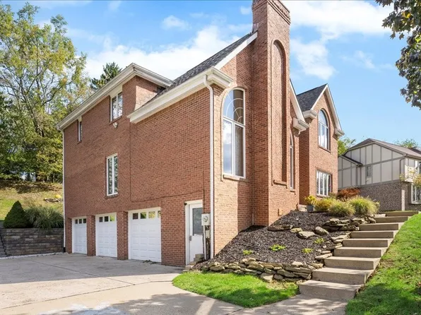121 Foxwood Dr, Wexford, PA 15090