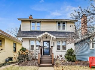 1155 S Elmwood Ave, Oak Park, IL 60304