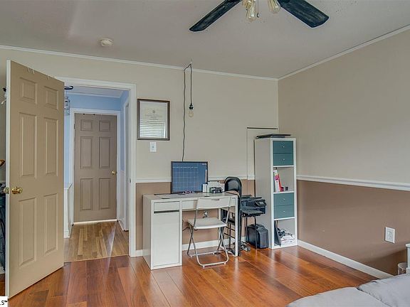 4th image of 2530 E North St Unit 13C