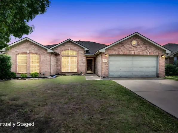 622 Ember Ln, Mansfield, TX 76063