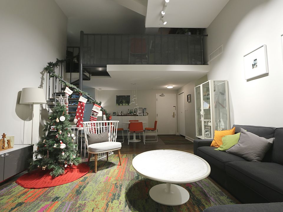 1st image of 2100 N Lincoln Park W #11-C