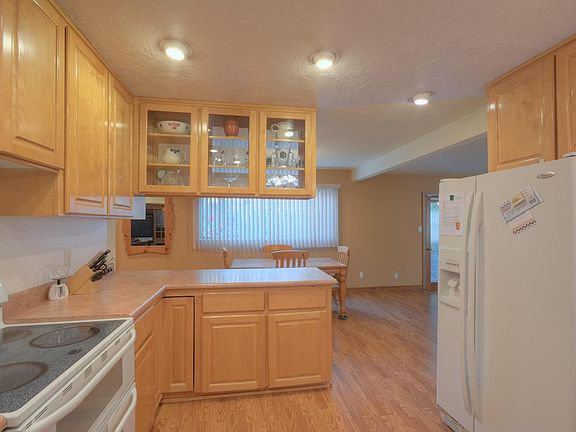5th image of 4809 Hilton Ave NE