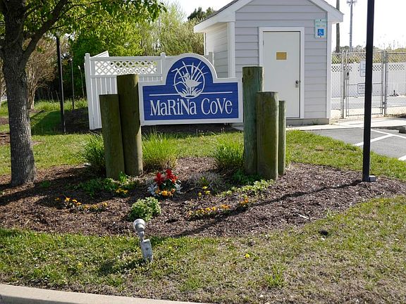 Marina Cove Townhomes