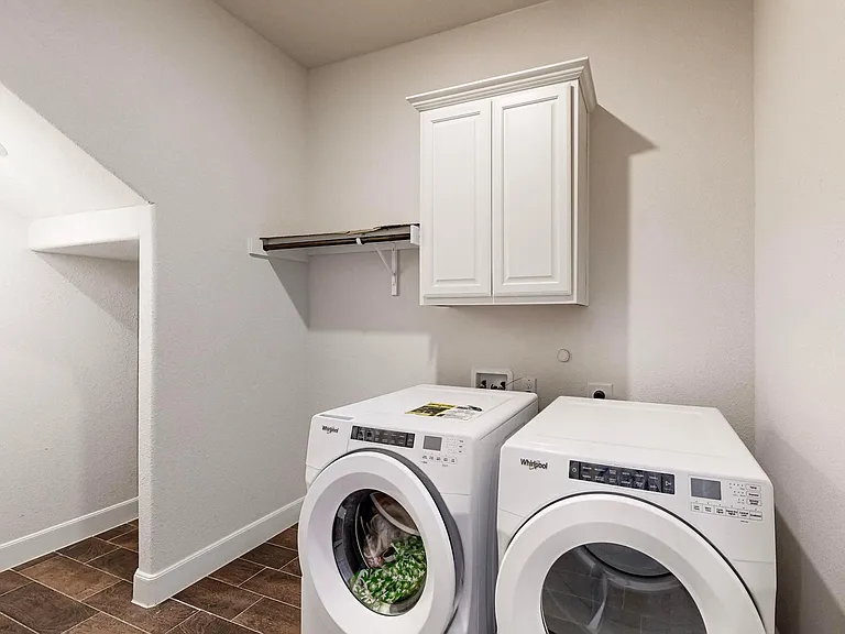 9826 Polk St — Photo 20