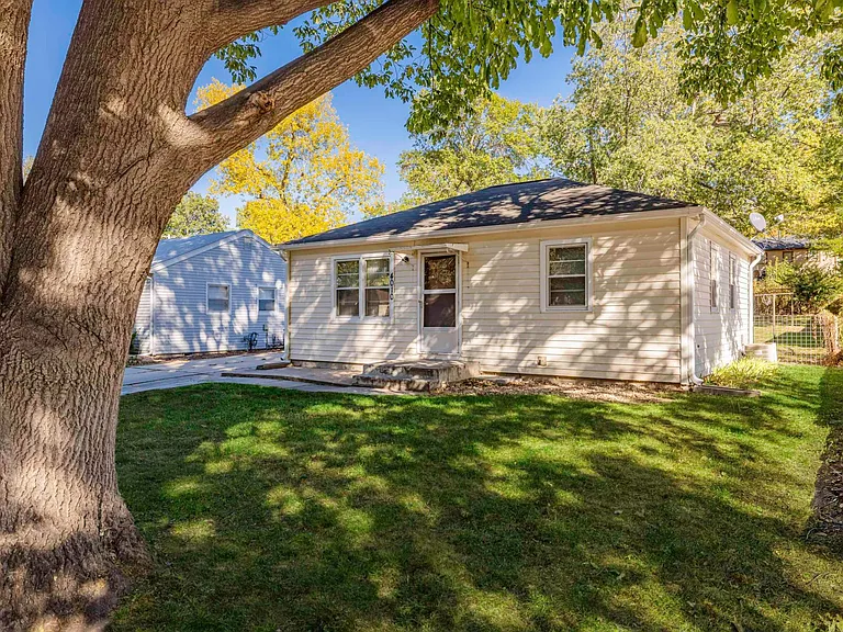 4010 Lewis Ave — Photo 1