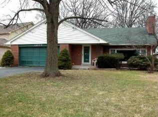 1677 Strath Erin Rd, Highland Park, IL 60035