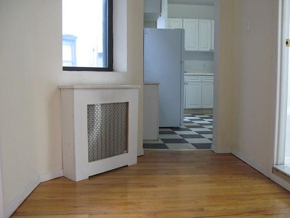 3rd image of 91 Bedford St #5