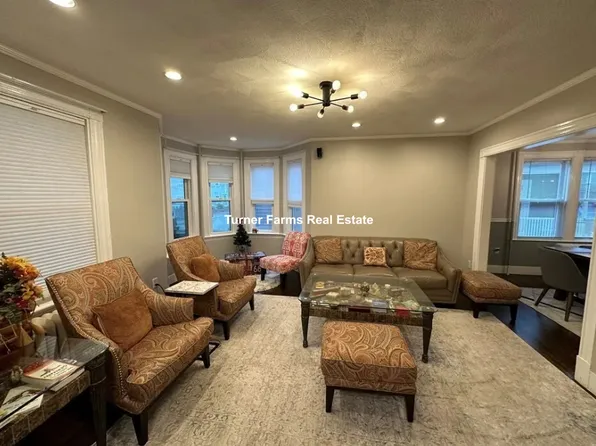 132 George St #11, Medford, MA 02155