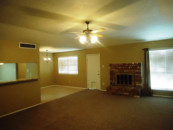 4th image of 607 Old Colony Dr